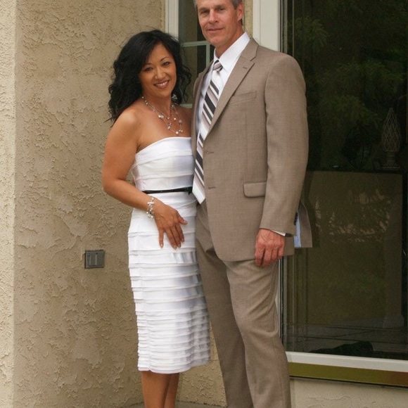 Meet your Posher, Allison - Picture 1 of 7